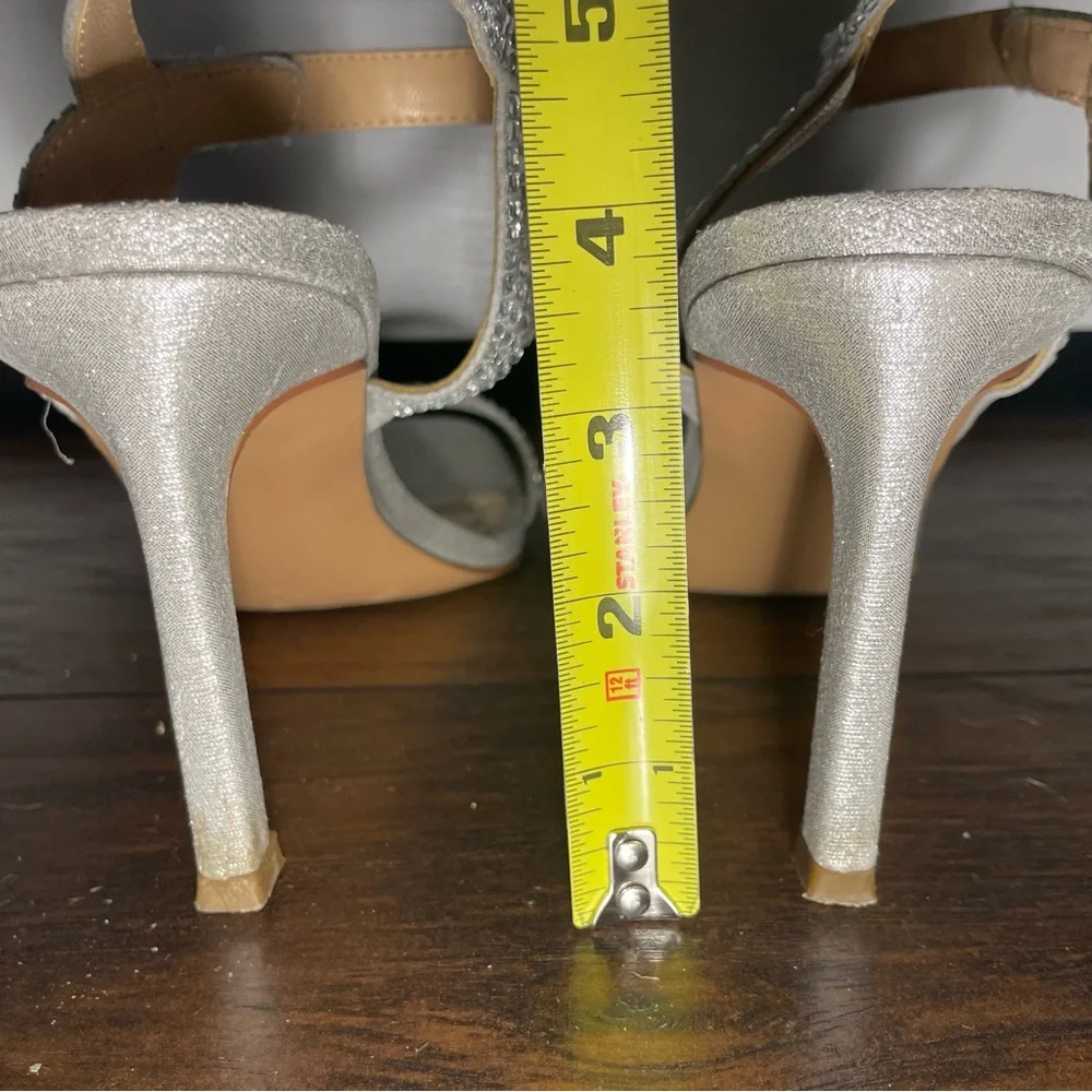 Maripe Silver Strappy‎ Sandals With Block Rhinestone 3.5”Heel Size 8